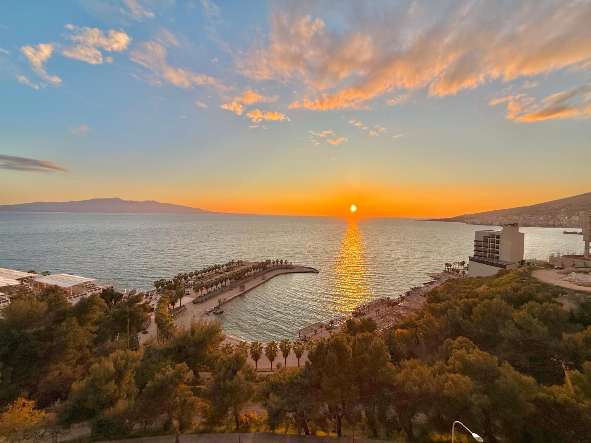 Helia Seaside Hotel Sarande Ngoại thất bức ảnh