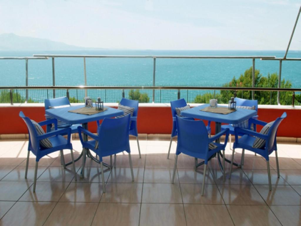 Helia Seaside Hotel Sarande Ngoại thất bức ảnh